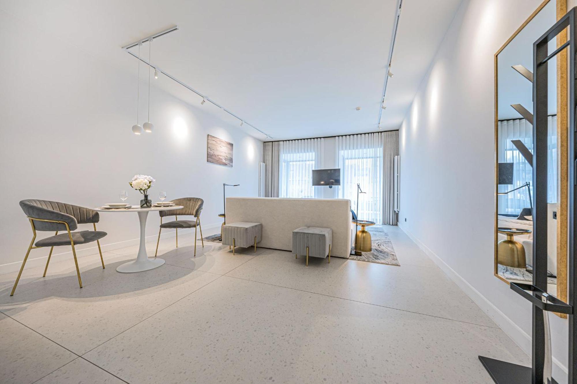 Rent Like Home - Deo Plaza Wyspa Spichrzow Gdansk Dış mekan fotoğraf
